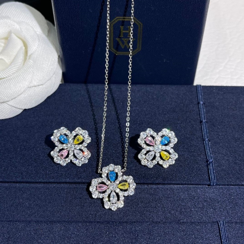 HARRY WINSTON